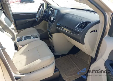 2013 Chrysler Town & Country Touring z USA, uszkodzony, nr VIN 2C4RC1BG9DR526086